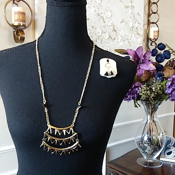 NWT Black And Gold Stament Necklace And Earrings Studs Jewelry Set. - Picture 17 of 17